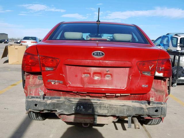 KNAFU4A28D5648102 - 2013 KIA FORTE EX RED photo 9