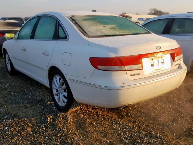 KMHFC46F46A094144 - 2006 HYUNDAI AZERA SE WHITE photo 3