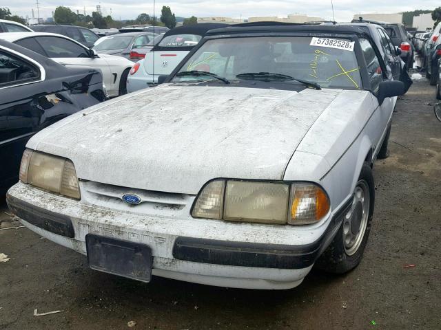 1FABP44E0KF216308 - 1989 FORD MUSTANG LX WHITE photo 2