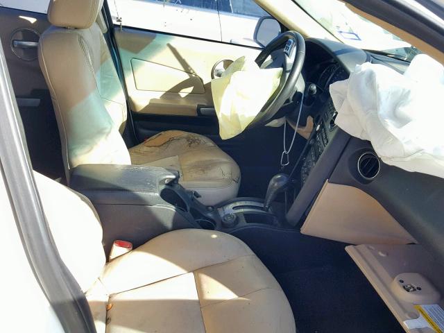 2G2WC58C881162640 - 2008 PONTIAC GRAND PRIX WHITE photo 5