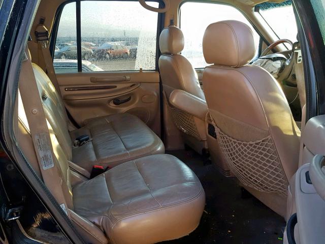 5LMPU28L1WLJ20242 - 1998 LINCOLN NAVIGATOR 黑色 照片 6