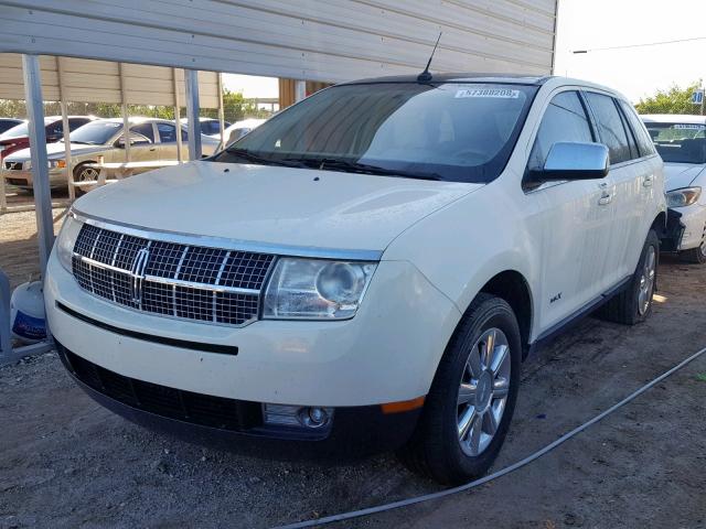 2LMDU68C47BJ03888 - 2007 LINCOLN MKX WHITE photo 2