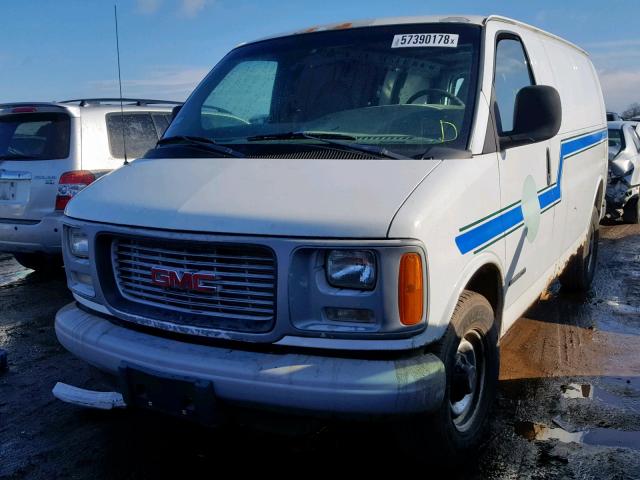 1GTHG35R8Y1131299 - 2000 GMC SAVANA G35 WHITE photo 2