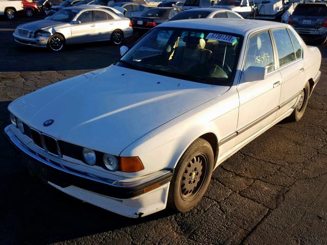 WBAGB431XJ3209943 - 1988 BMW 735 I AUTO WHITE photo 2