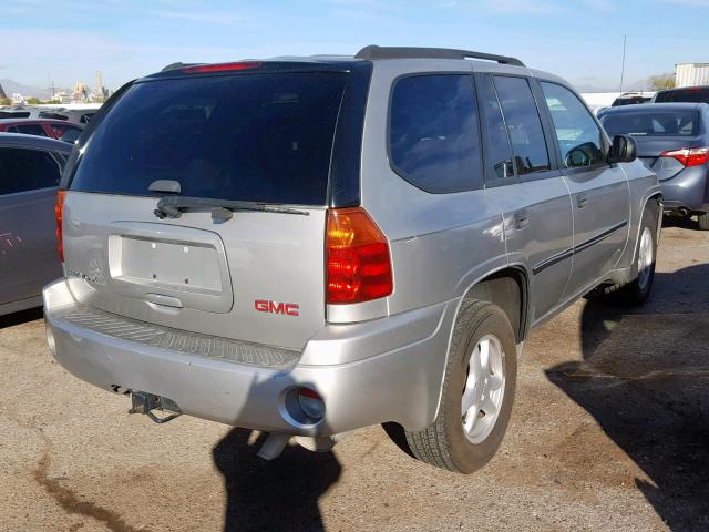 1GKDT13S972250450 - 2007 GMC ENVOY SILVER photo 4