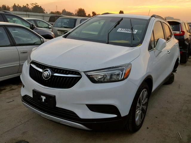 KL4CJASB5JB593451 - 2018 BUICK ENCORE PRE WHITE photo 2