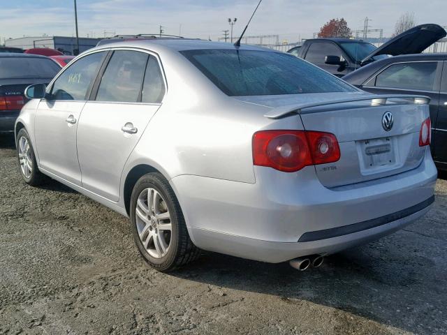 3VWEG71K27M158676 - 2007 VOLKSWAGEN JETTA WOLF SILVER photo 3