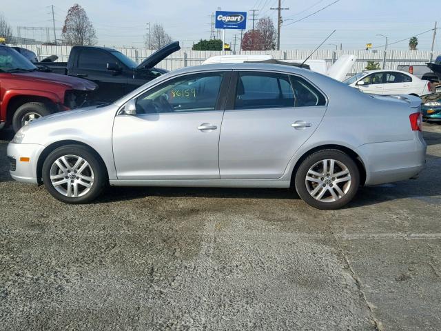 3VWEG71K27M158676 - 2007 VOLKSWAGEN JETTA WOLF SILVER photo 9