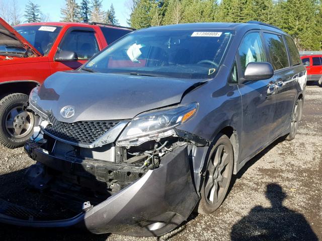 5TDXZ3DC7HS841395 - 2017 TOYOTA SIENNA SE GRAY photo 2