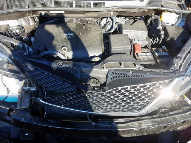 5TDXZ3DC7HS841395 - 2017 TOYOTA SIENNA SE GRAY photo 7