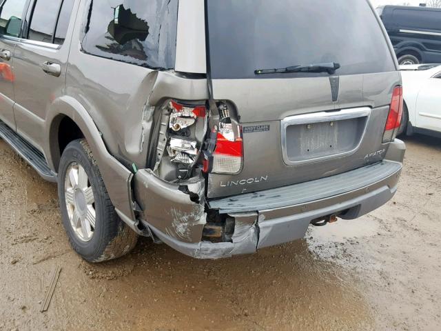 5LMEU88H14ZJ51779 - 2004 LINCOLN AVIATOR 棕色 照片 9
