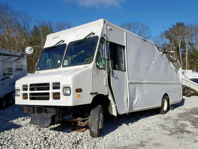 4UZAC3DV9GCHN9885 - 2016 FREIGHTLINER CHASSIS M WHITE photo 2