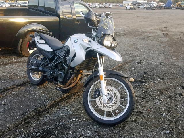 WB1022800BZW91522 - 2011 BMW F650 GS GRAY photo 1