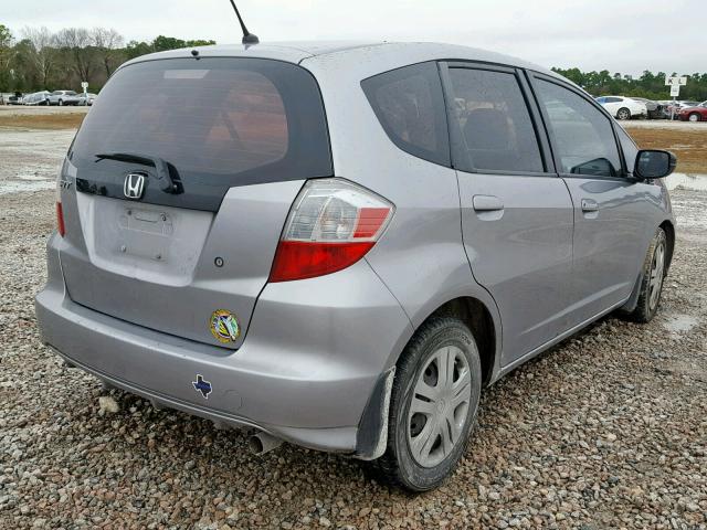 JHMGE88289S014300 - 2009 HONDA FIT GRAY photo 4