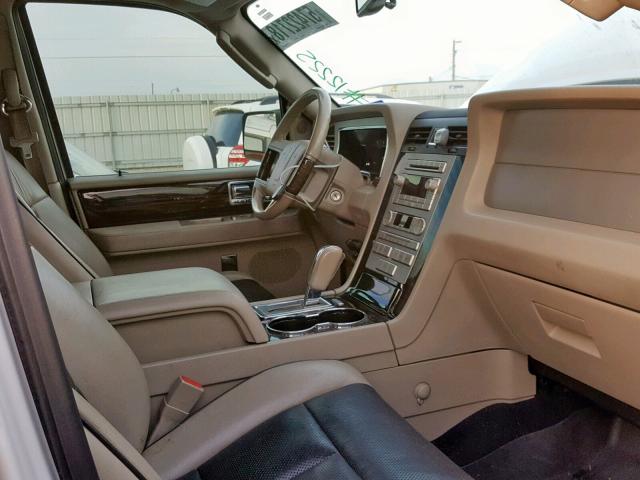5LMFL28539EJ01863 - 2009 LINCOLN NAVIGATOR Ақ фото 5
