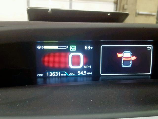 JTDKARFP1J3070170 - 2018 TOYOTA PRIUS PRIM 红色 照片 8