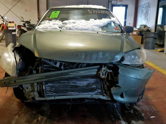 2HGES16344H554166 - 2004 HONDA CIVIC DX V GREEN photo 9