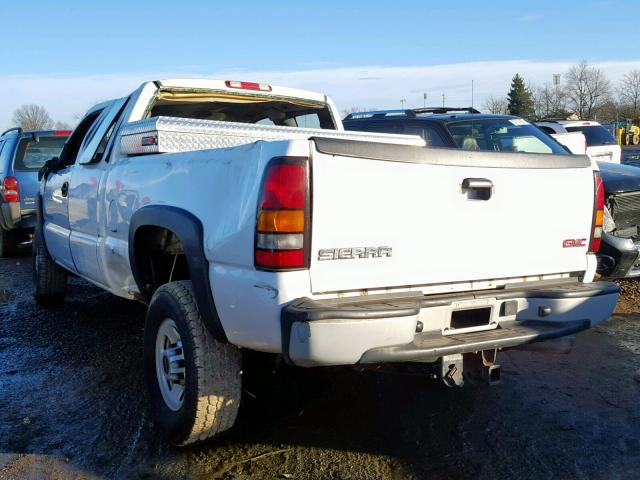 1GTHC29U65E199870 - 2005 GMC SIERRA C25 WHITE photo 3