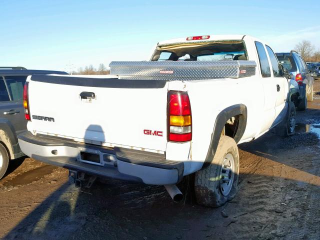 1GTHC29U65E199870 - 2005 GMC SIERRA C25 WHITE photo 4