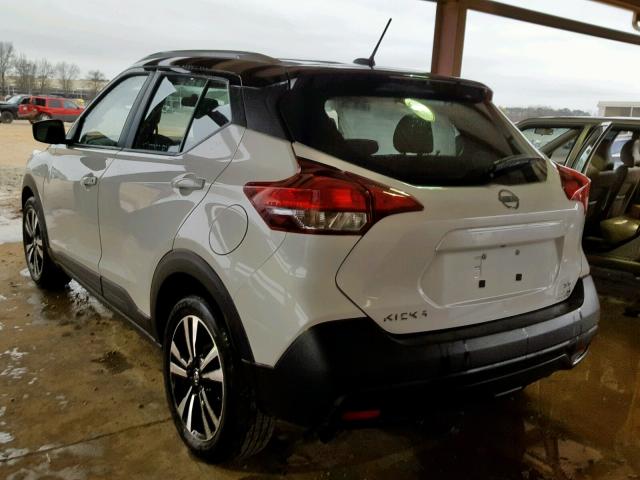 3N1CP5CU0JL526916 - 2018 NISSAN KICKS S WHITE photo 3