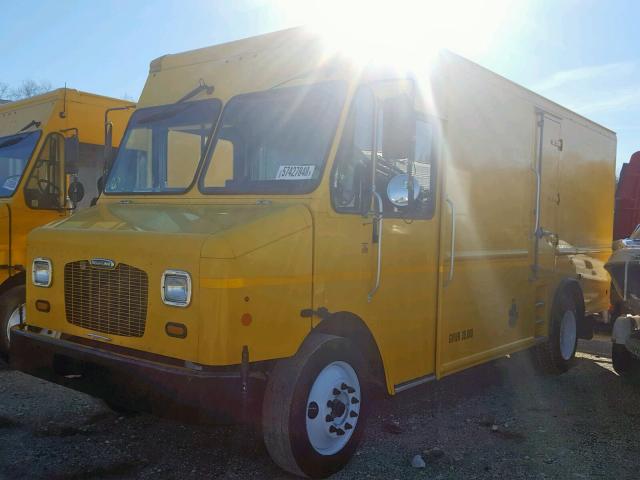 4UZAASDT7ECGA1407 - 2014 FREIGHTLINER CHASSIS M YELLOW photo 2