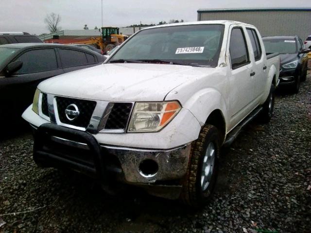 1N6AD07U87C403277 - 2007 NISSAN FRONTIER C WHITE photo 2