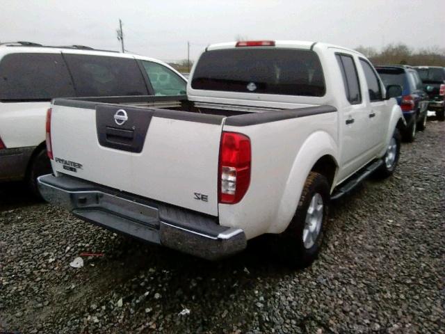 1N6AD07U87C403277 - 2007 NISSAN FRONTIER C WHITE photo 4