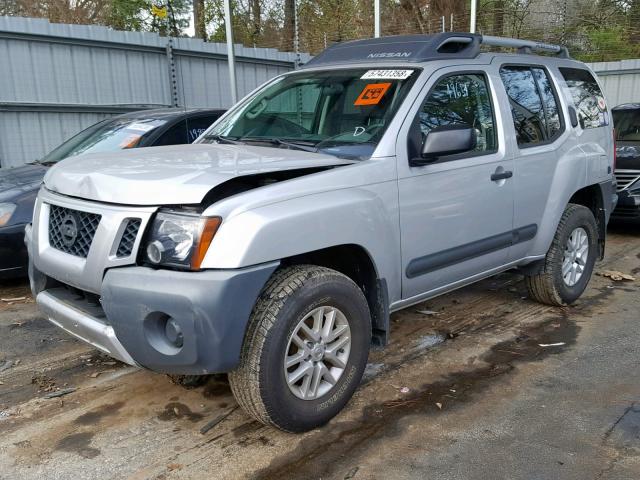 5N1AN0NW8EN811926 - 2014 NISSAN XTERRA X SILVER photo 2