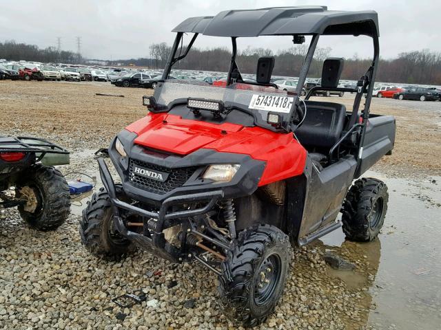 1HFVE0224E4003124 - 2014 HONDA SXS700 RED photo 2