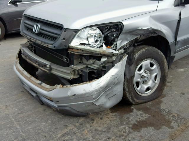 2HKYF18143H562026 - 2003 HONDA PILOT LX SILVER photo 9