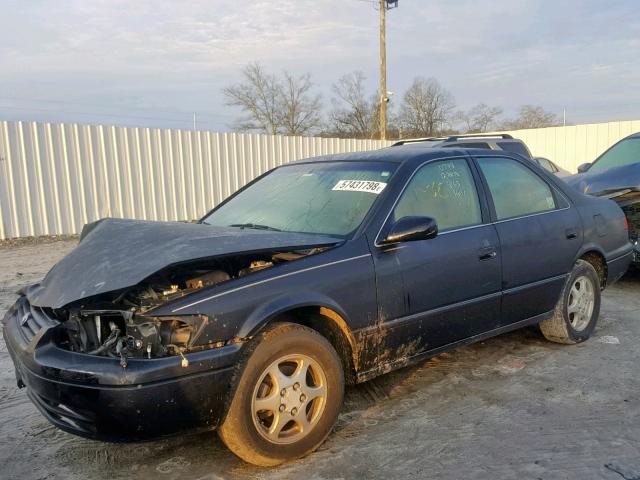 4T1BG22K8VU818165 - 1997 TOYOTA CAMRY CE BLACK photo 2