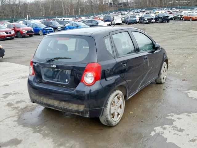 KL1TD6DEXAB083251 - 2010 CHEVROLET AVEO LS BLACK photo 4