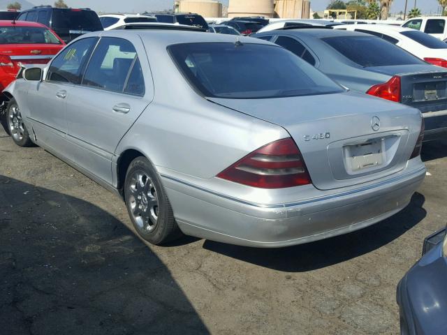 WDBNG70J52A243673 - 2002 MERCEDES-BENZ S 430 SILVER photo 3