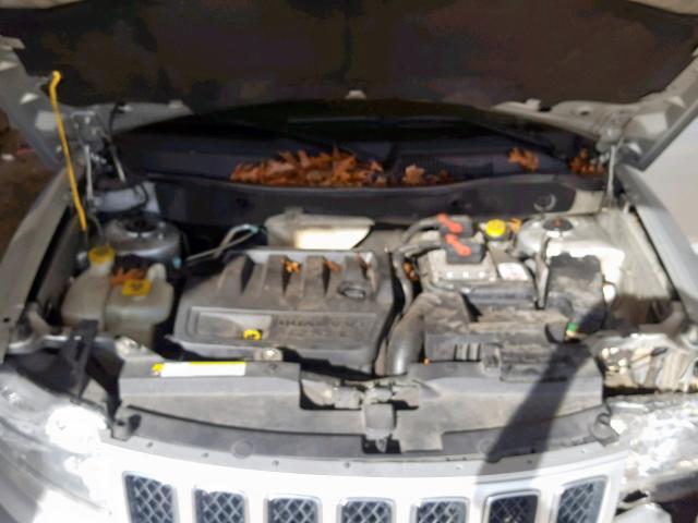 1J4NT1FB0BD260013 - 2011 JEEP COMPASS SP 银色 照片 7