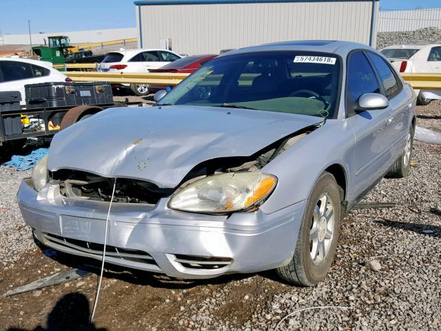 1FAFP56UX6A237620 - 2006 FORD TAURUS SEL SILVER photo 2