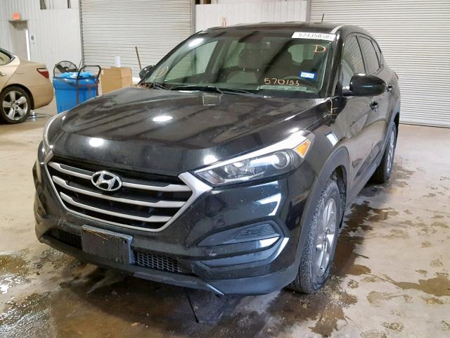 KM8J23A4XHU570153 - 2017 HYUNDAI TUCSON SE BLACK photo 2