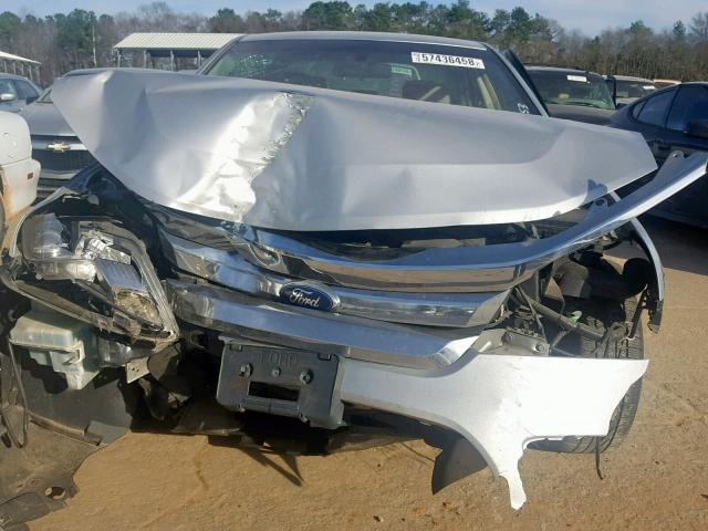 3FAHP0GAXBR337653 - 2011 FORD FUSION S SILVER photo 9