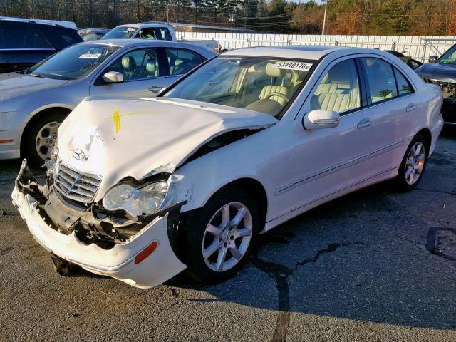 WDBRF92H47F862365 - 2007 MERCEDES-BENZ C 280 4MAT WHITE photo 2