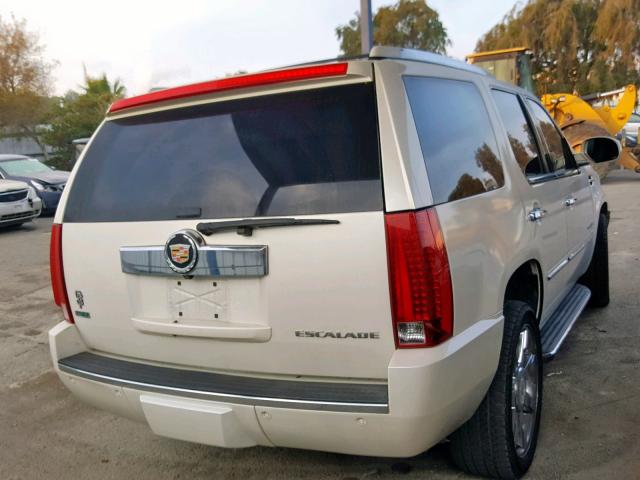 1GYUKAEFXAR183087 - 2010 CADILLAC ESCALADE WHITE photo 4