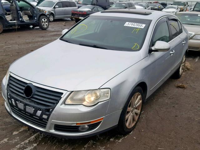 WVWJK7AN8AE124653 - 2010 VOLKSWAGEN PASSAT KOM SILVER photo 2