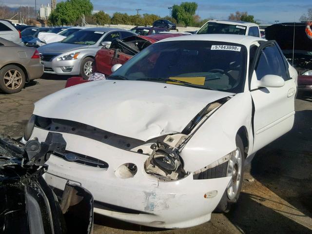 1FALP52U7VG151346 - 1997 FORD TAURUS GL WHITE photo 2