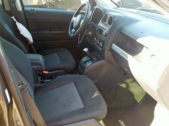 1C4NJDBB7GD778940 - 2016 JEEP COMPASS SP 灰色 照片 5