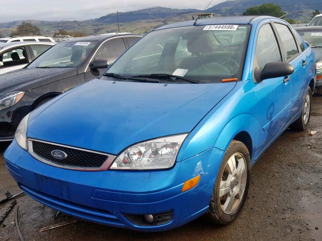 1FAFP34N17W222489 - 2007 FORD FOCUS ZX4 BLUE photo 2