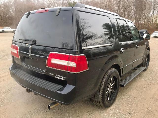 5LMFU285X8LJ13466 - 2008 LINCOLN NAVIGATOR BLACK photo 4