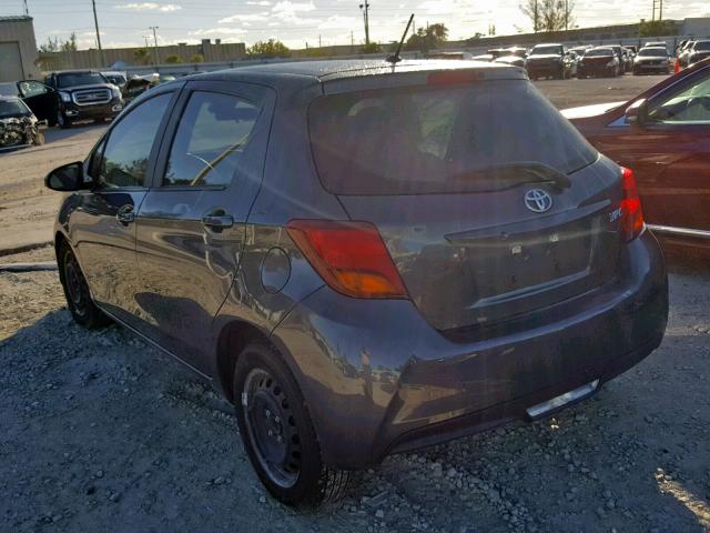 VNKKTUD39HA072694 - 2017 TOYOTA YARIS L GRAY photo 3