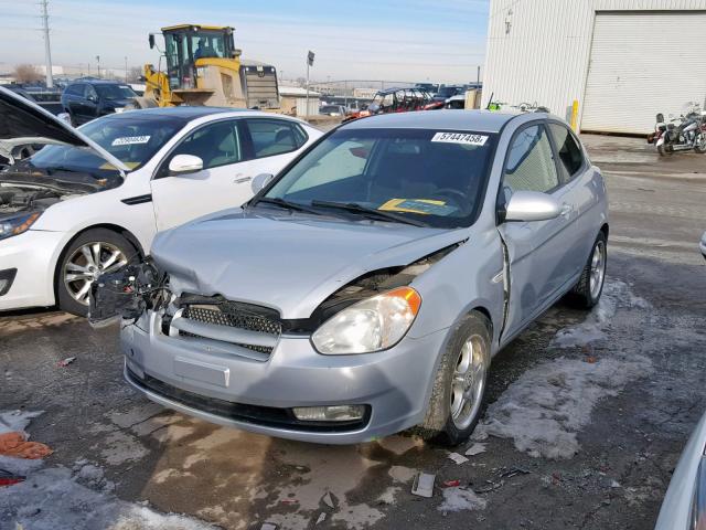 KMHCN36C07U038568 - 2007 HYUNDAI ACCENT SE SILVER photo 2