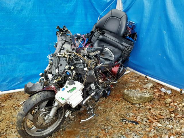 1HFSC47434A301593 - 2004 HONDA GL1800 A MAROON photo 2