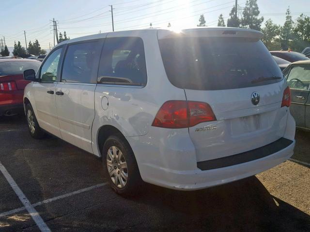 2V8HW44159R550104 - 2009 VOLKSWAGEN ROUTAN S WHITE photo 3