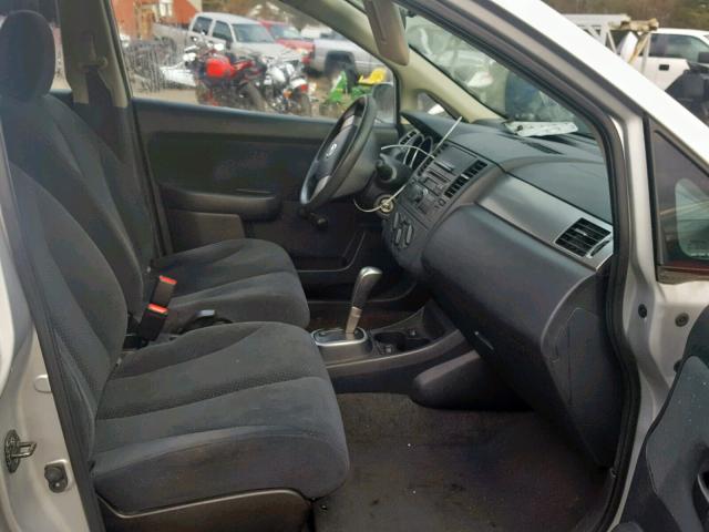 3N1BC1CP6AL466358 - 2010 NISSAN VERSA S SILVER photo 5