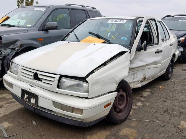 3VWRB81H0WM106231 - 1998 VOLKSWAGEN JETTA GL WHITE photo 2